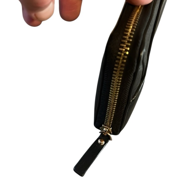 Vince Camuto Black Zip-Around Wallet - Picture 2 of 5